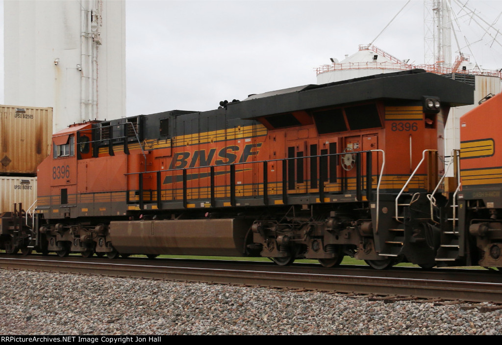 BNSF 8396